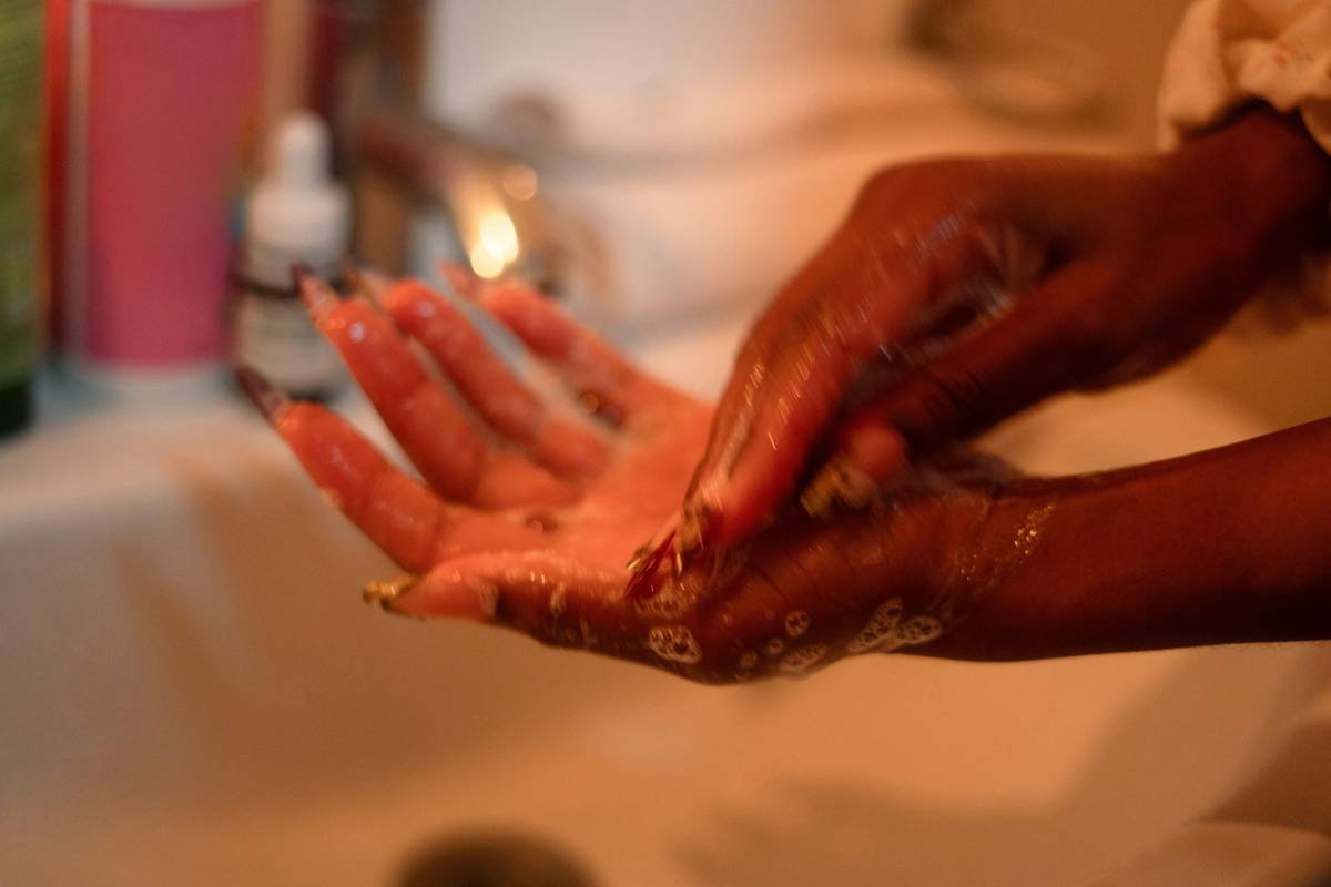 How to Wash with Bath Essential Bubble: Your Ultimate Guide to a Luxurious, Skin-Safe Soak